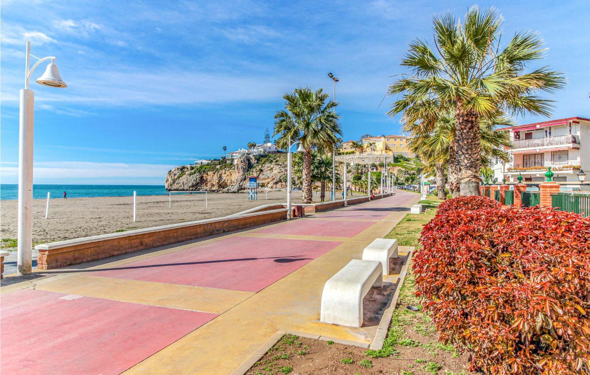 Awesome Home In Cala Del Moral With Kitchen La Cala Del Moral Экстерьер фото