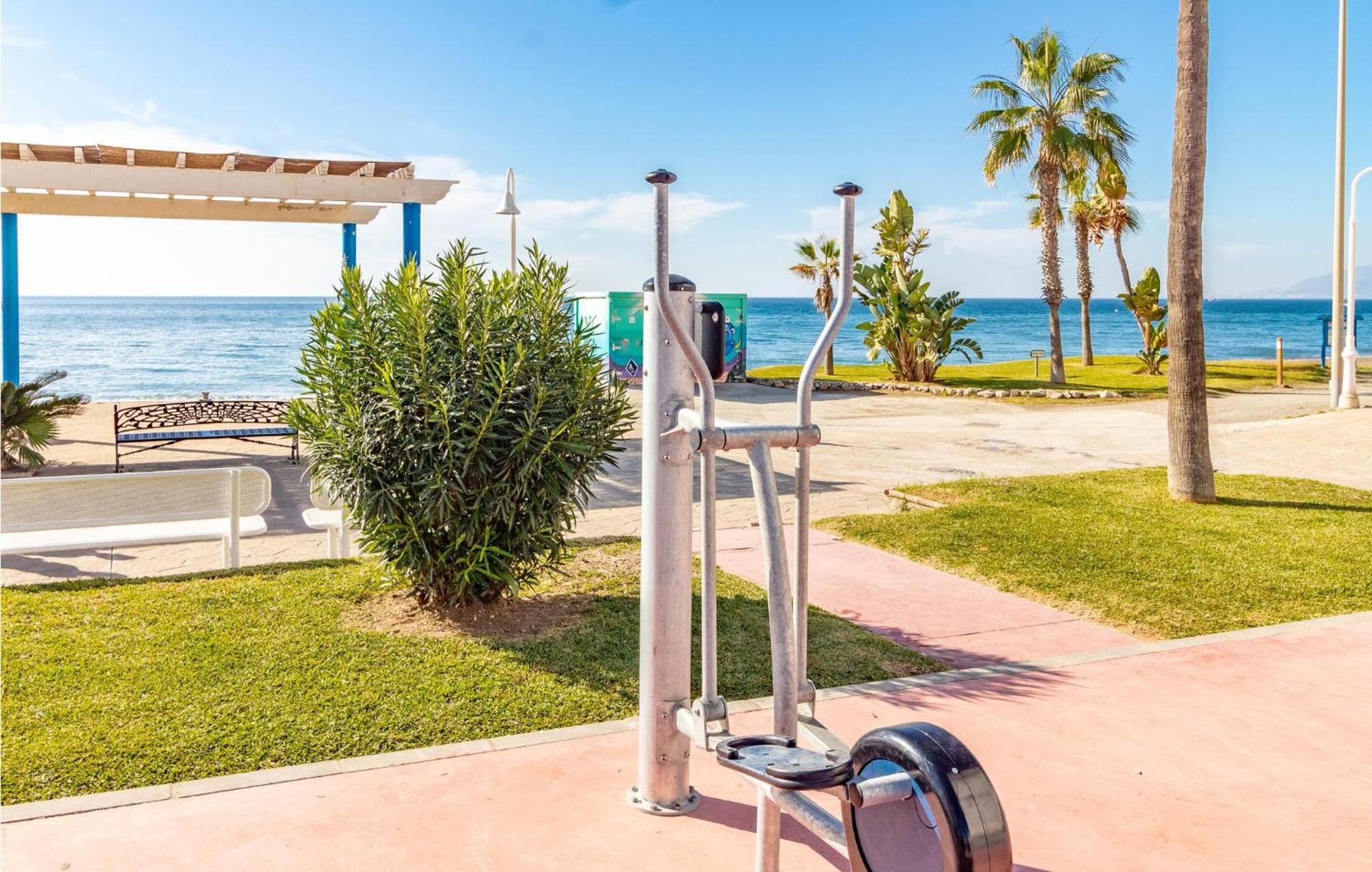 Awesome Home In Cala Del Moral With Kitchen La Cala Del Moral Экстерьер фото